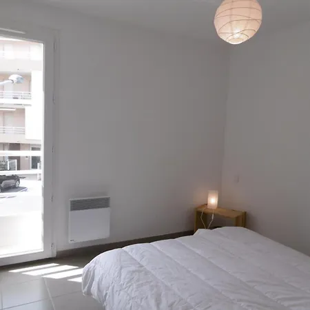 - T4 Moderne 70m² - 1er Etage Avec Ascenseur - Proche - Parking - 6 Personnes - Fr-1-795-20 *