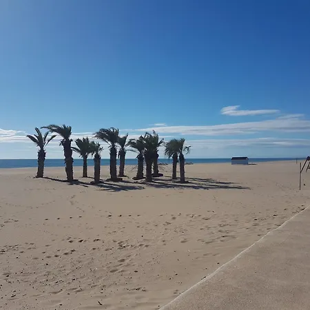 - T4 Moderne 70m² - 1er étage Avec Ascenseur - Proche - Parking - 6 Personnes - Fr-1-795-20 Narbonne