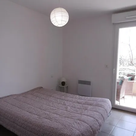 - T4 Moderne 70m² - 1er Etage Avec Ascenseur - Proche - Parking - 6 Personnes - Fr-1-795-20 Apartment
