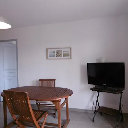 Apartment - T4 Moderne 70m² - 1er Etage Avec Ascenseur - Proche - Parking - 6 Personnes - Fr-1-795-20 Narbonne