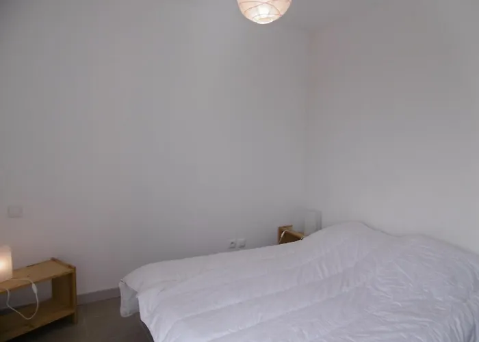 - T4 Moderne 70m² - 1er Etage Avec Ascenseur - Proche - Parking - 6 Personnes - Fr-1-795-20
