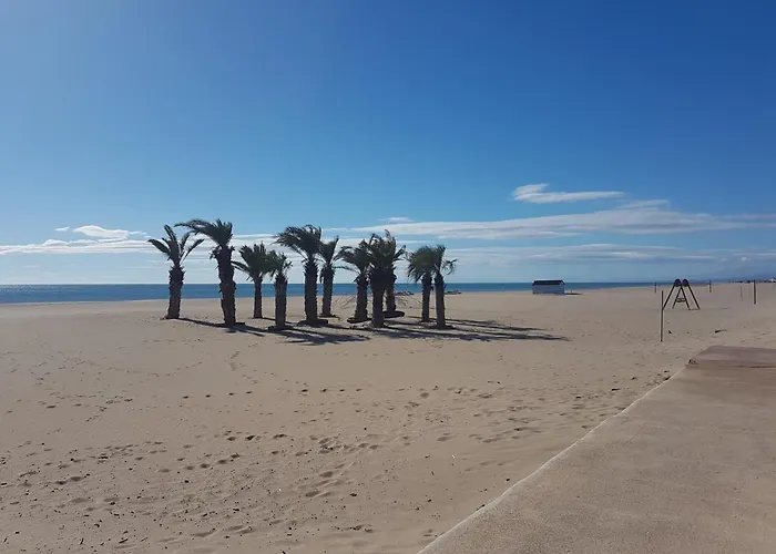 - T4 Moderne 70m² - 1er Etage Avec Ascenseur - Proche - Parking - 6 Personnes - Fr-1-795-20 Narbonne