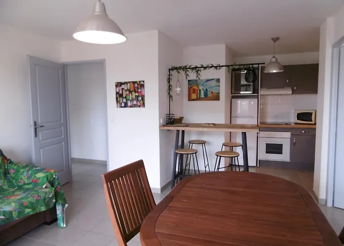Lejlighed - T4 Moderne 70m² - 1er Etage Avec Ascenseur - Proche - Parking - 6 Personnes - Fr-1-795-20